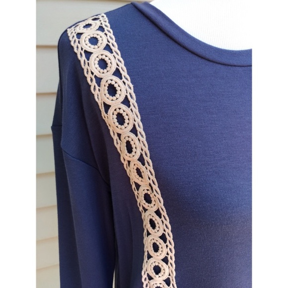 Navy Blue Sweatshirt with Crochet Trim 👚 - Picture 4 of 7
